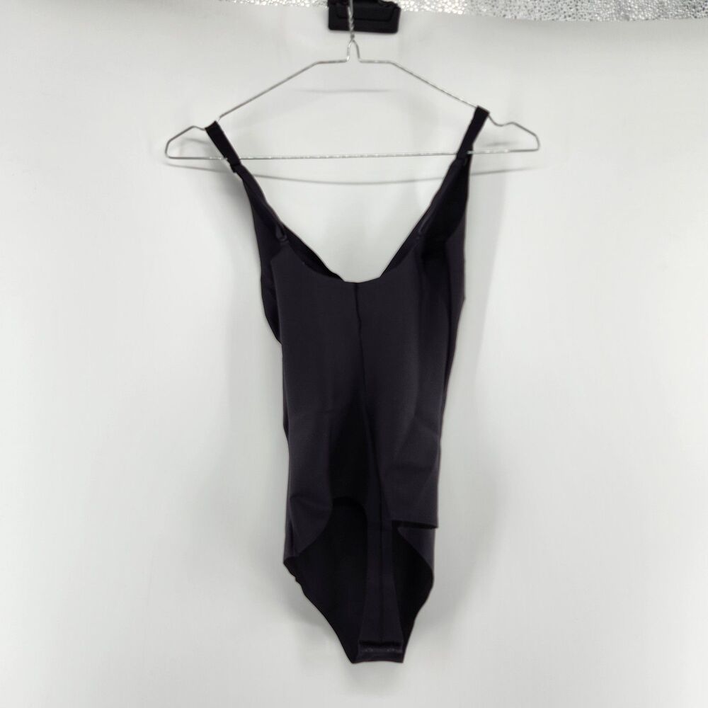 SKIMS Medium Onyx Black Body CS Plunge Bodysuit NWT